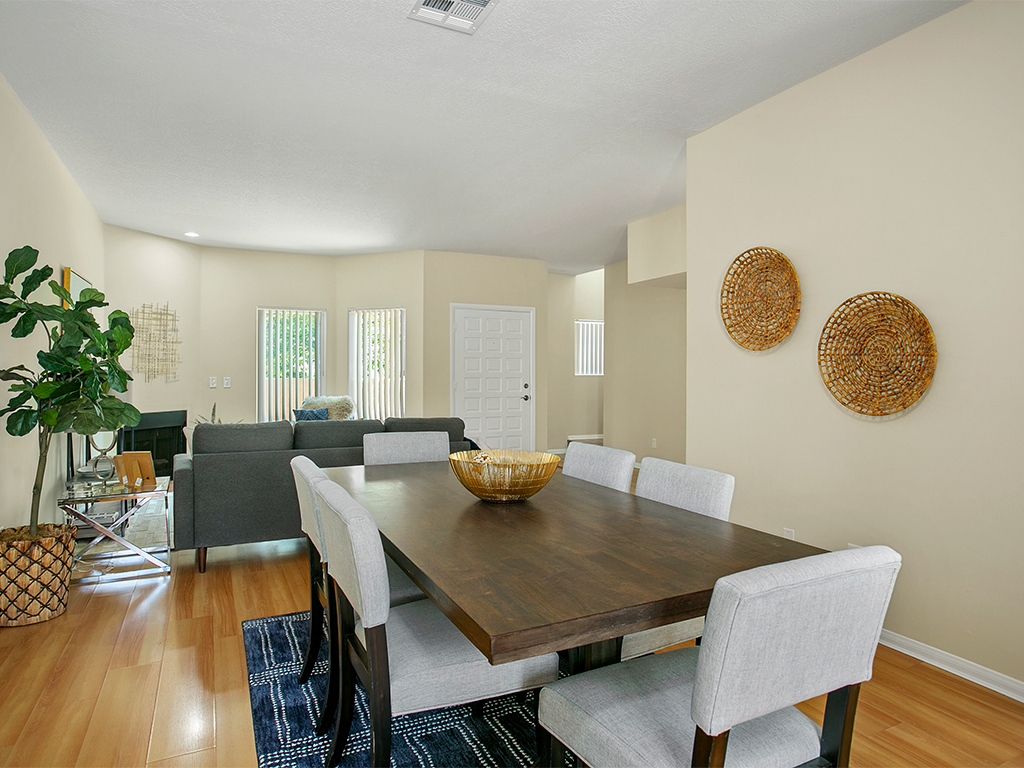 burbank-ca-dining-room-home-staging-bungalow-bluejay