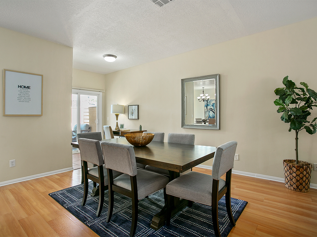 dining-room-home-staging-for-realtors-burbank-ca