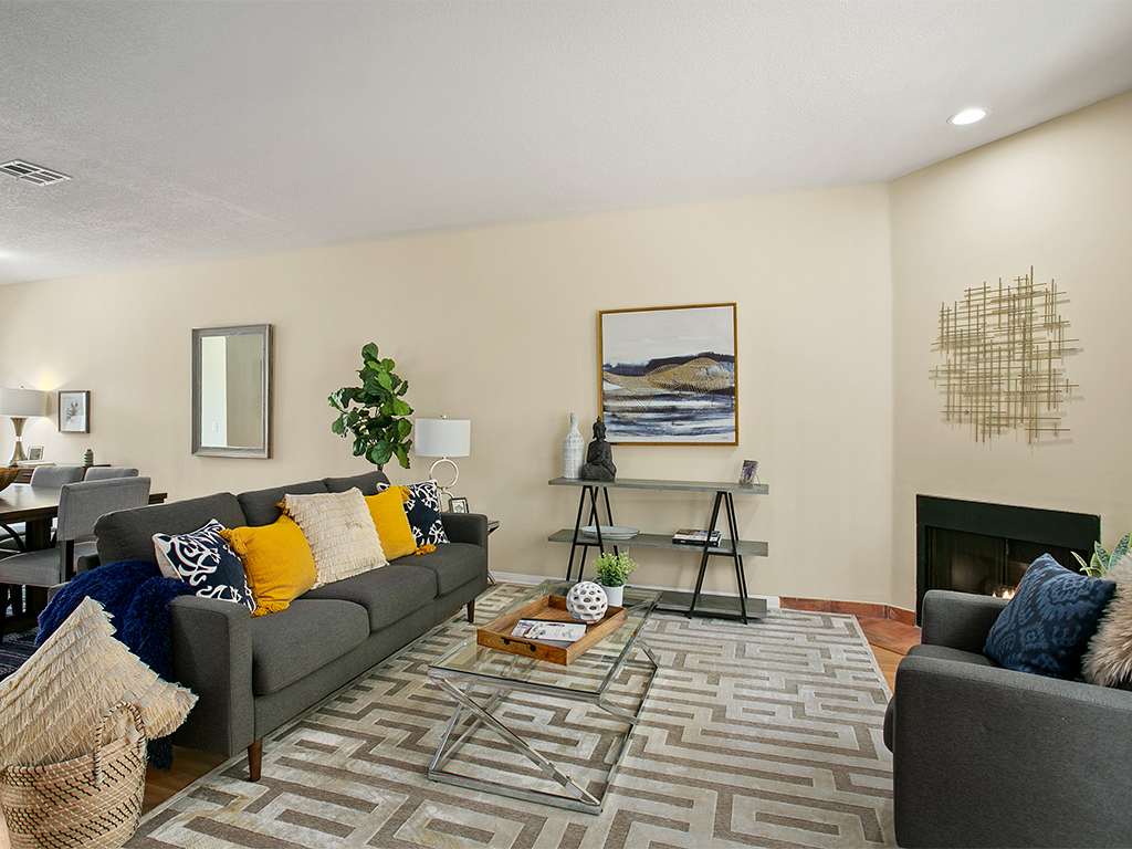 living-room-design-staging-bungalow-bluejay