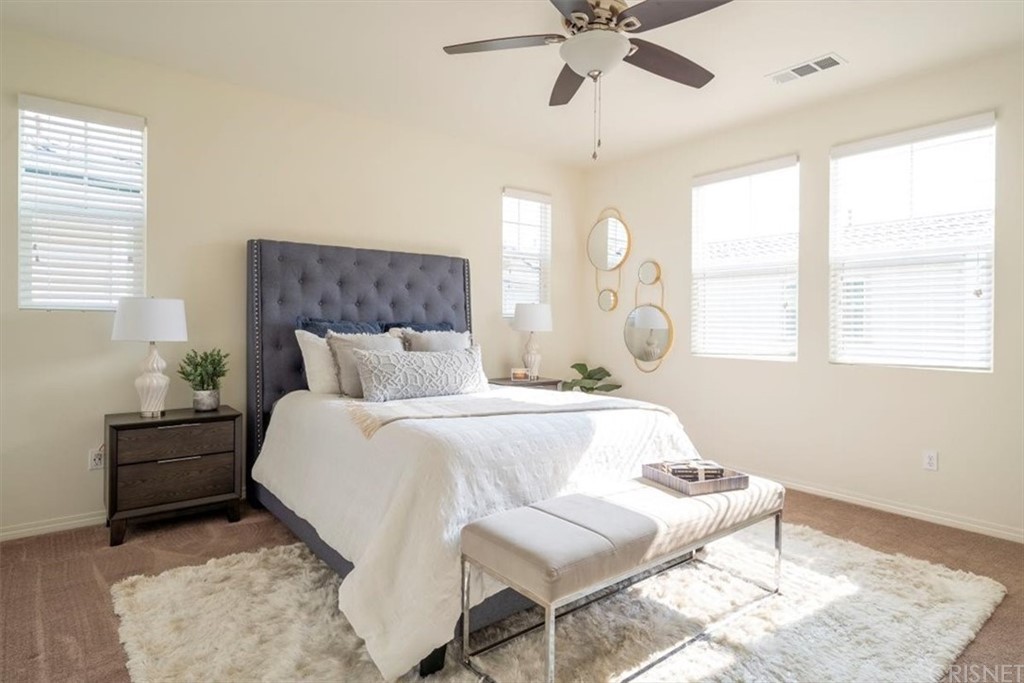 bedroom-interior-design-bungalow-bluejay