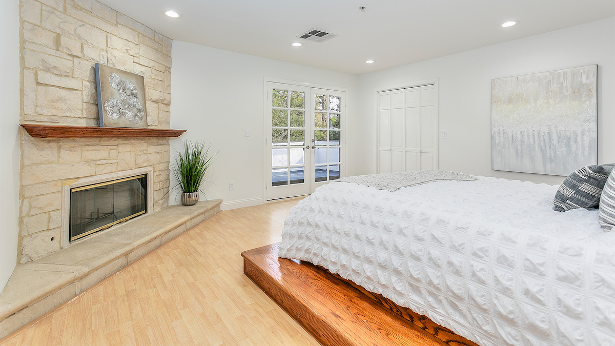 bedroom-staging-interior-design-bungalow-bluejay