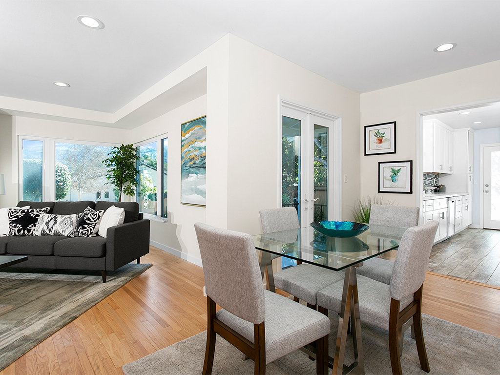 dining-room-square-glass-dining-table