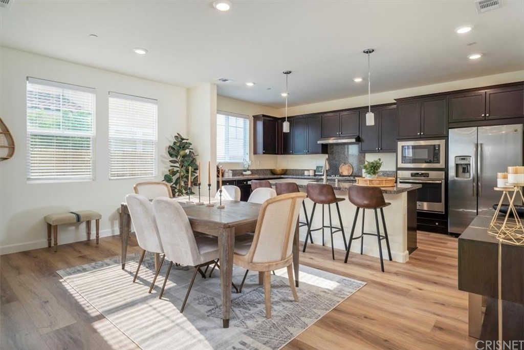 dining-table-kitchen-interior-design