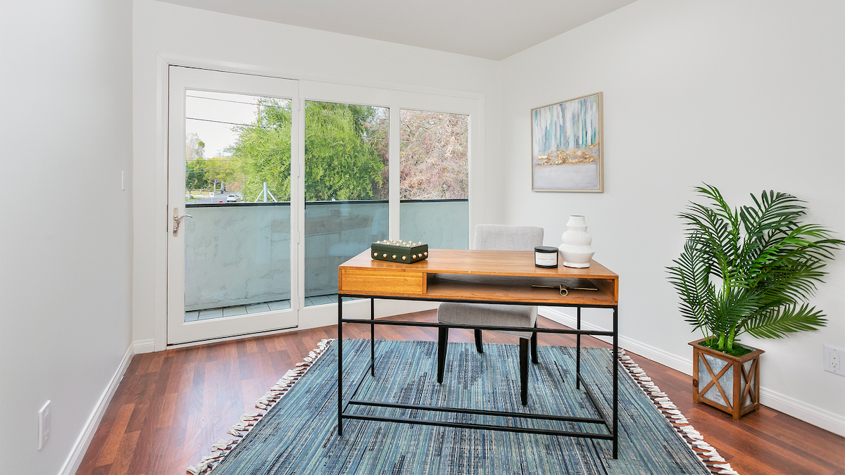 home-office-study-staging-for-realtors-burbank-ca